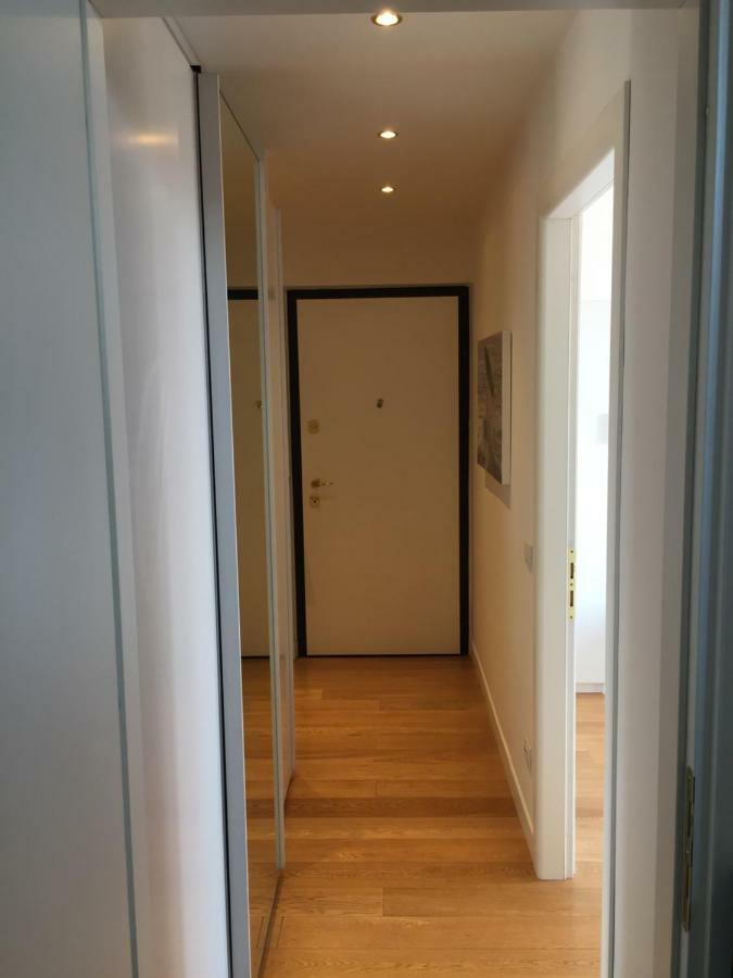 Cov Room Verona Bagian luar foto